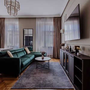 Appartement à 3 Chambres à Coucher