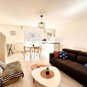 Superbe F2 Avec Garage Balcon