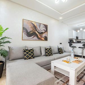Appartement à 2 Chambres à Coucher