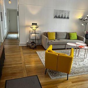 Appartement à 2 Chambres à Coucher