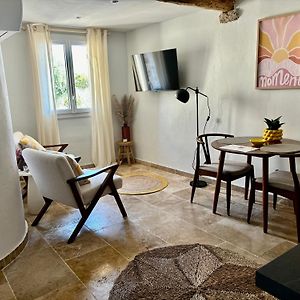 One-Bedroom Sea side Apartment