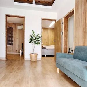 Appartement à 3 Chambres à Coucher