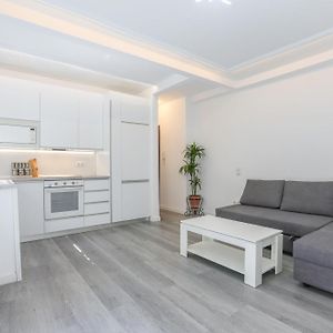 Appartement à 2 Chambres à Coucher