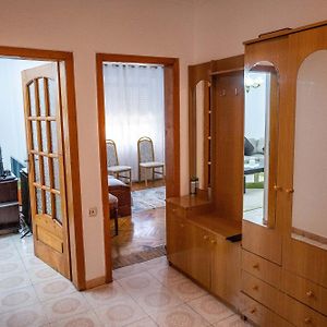 Appartement à 3 Chambres à Coucher