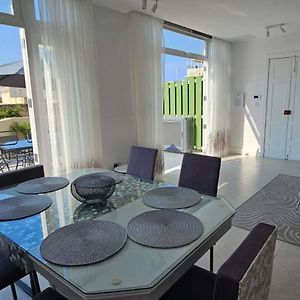 Penthouse Cathedral And Seaview Terrace V2