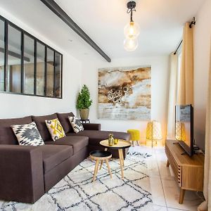 Appartement à 2 Chambres à Coucher