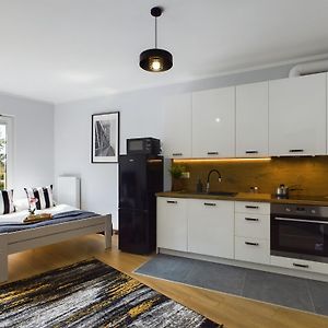 Exceptional Apartments With Parking By Noclegi Renters