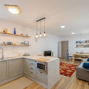 Appartement à 2 Chambres à Coucher