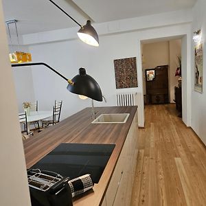 Appartement à 2 Chambres à Coucher