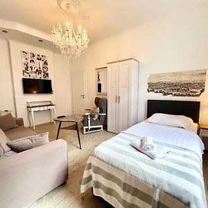 Paris Suite Fuer 4 Mit Kueche Und Wifi
