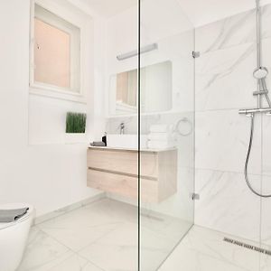 Appartement à 3 Chambres à Coucher