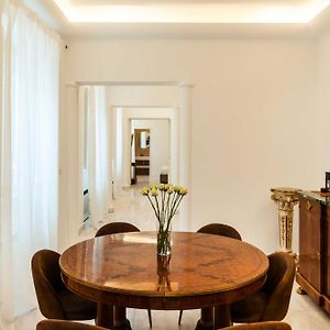 Appartement à 3 Chambres à Coucher