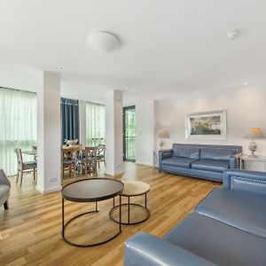 Appartement à 3 Chambres à Coucher