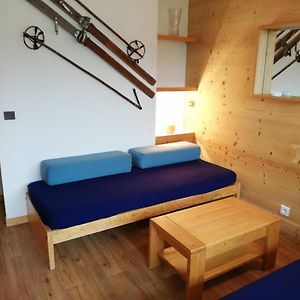 Studio Lit King-Size