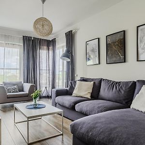 Appartement à 2 Chambres à Coucher