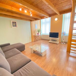 Appartement à 2 Chambres à Coucher