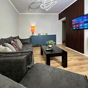 Home Select Tirana