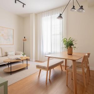 Appartement à 2 Chambres à Coucher