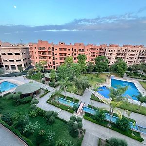 Premium Village Oasis Avec 5 Piscines Et Jardins