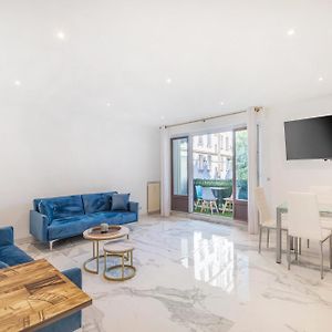 Appartement à 3 Chambres à Coucher