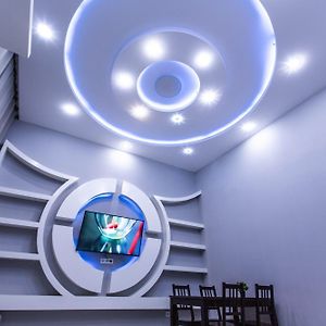 Appartement Luxe à 4 Chambres à Coucher