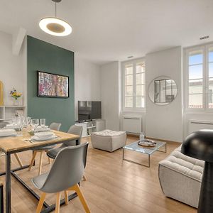 Appartement à 2 Chambres à Coucher