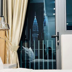 Colony Suites Klcc By Hibernate