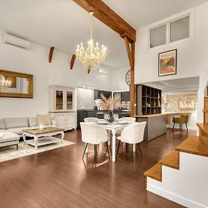 Appartement à 2 Chambres à Coucher
