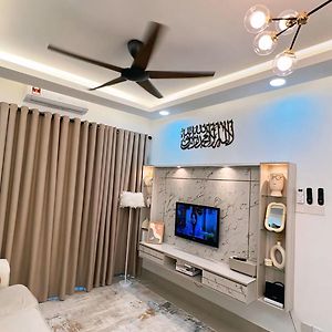 Inara Homestay