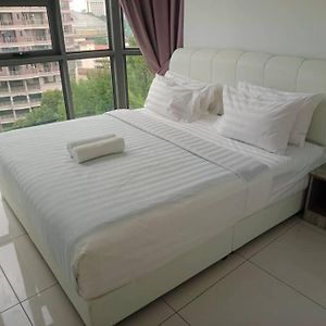 Appartement à 2 Chambres à Coucher