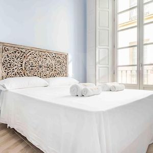Appartement à 3 Chambres à Coucher