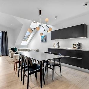 Luxury Penthous - 3 Bedroom - 2 Bath - Freeparking - Downtown