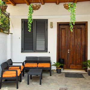 Lucas Central Relaxing House