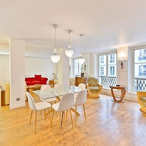 Appartement à 3 Chambres à Coucher