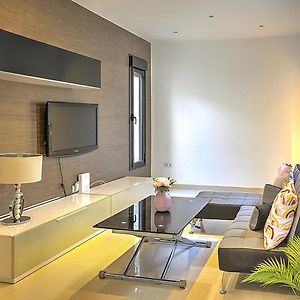 Deluxe Family House