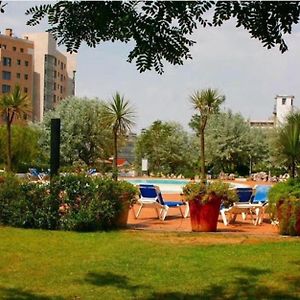 Besthomestay- Lisbon- Garden, Pool & Garage