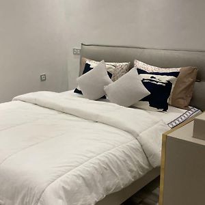 Appartement à 2 Chambres à Coucher