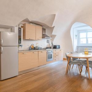 Appartement à 2 Chambres à Coucher