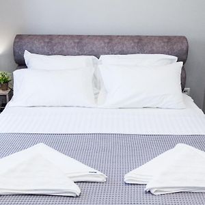 Elegant Rooms Athens