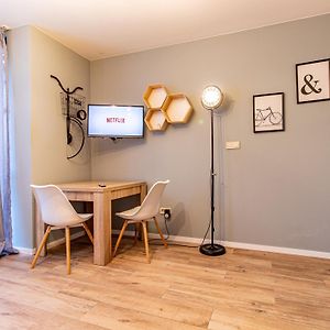 Stay & Explore Sofia - Central Studio