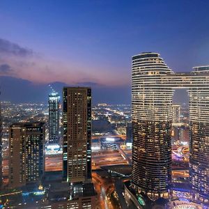 First Class 2Br Elegance With Iconic Views