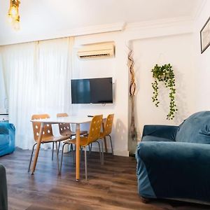 Appartement à 3 Chambres à Coucher