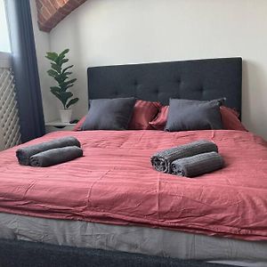 Appartement à 2 Chambres à Coucher