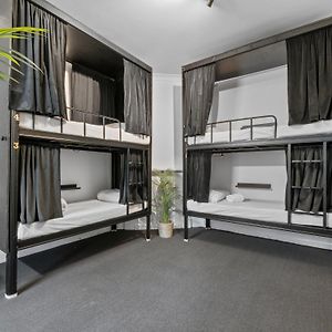Room Mixed