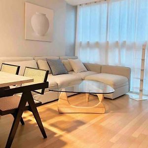 Appartement à 3 Chambres à Coucher