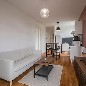 Appartement à 3 Chambres à Coucher