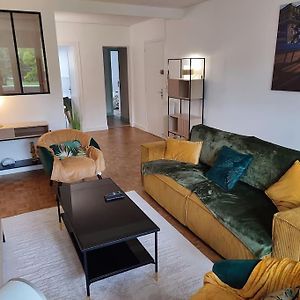 Appartement à 3 Chambres à Coucher