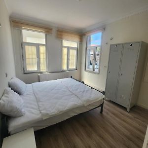 Appartement à 3 Chambres à Coucher