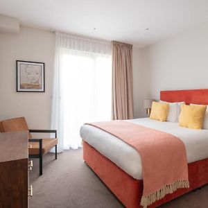 Appartement à 2 Chambres à Coucher