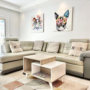 Appartement à 3 Chambres à Coucher